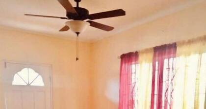 Very Clean 3-Bedroom Apt. in St. Georges, Grenada