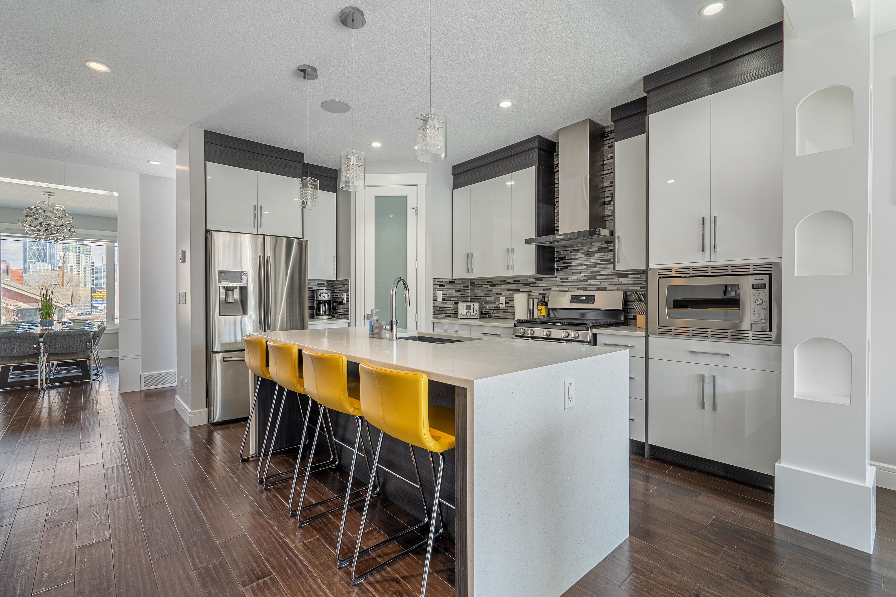 Downtown views across from Stampede Park! 