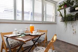 Dining - Enjoy the elegant decoration of this accommodation in the city center.  (Split)