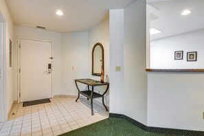 Interior - Shared Hot Tub Access! Gem 4 Mi to Dtwn Caseville (Pigeon)