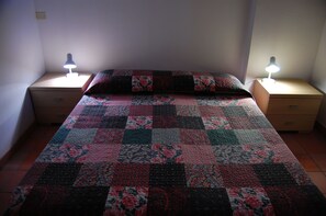 2 bedrooms, iron/ironing board, travel crib, free WiFi