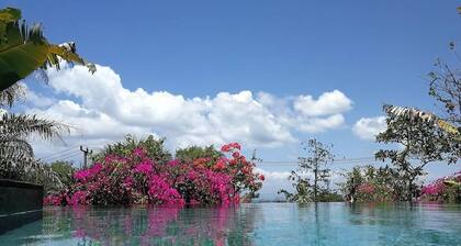 NEW Stunning 3 bed Luxury Balinese Villa with Panoramic Ocean Views and Pool