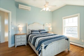 4 soverom, strykejern/-brett, wi-fi (inkludert) og sengetøy