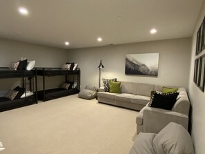 Smart TV y chimenea