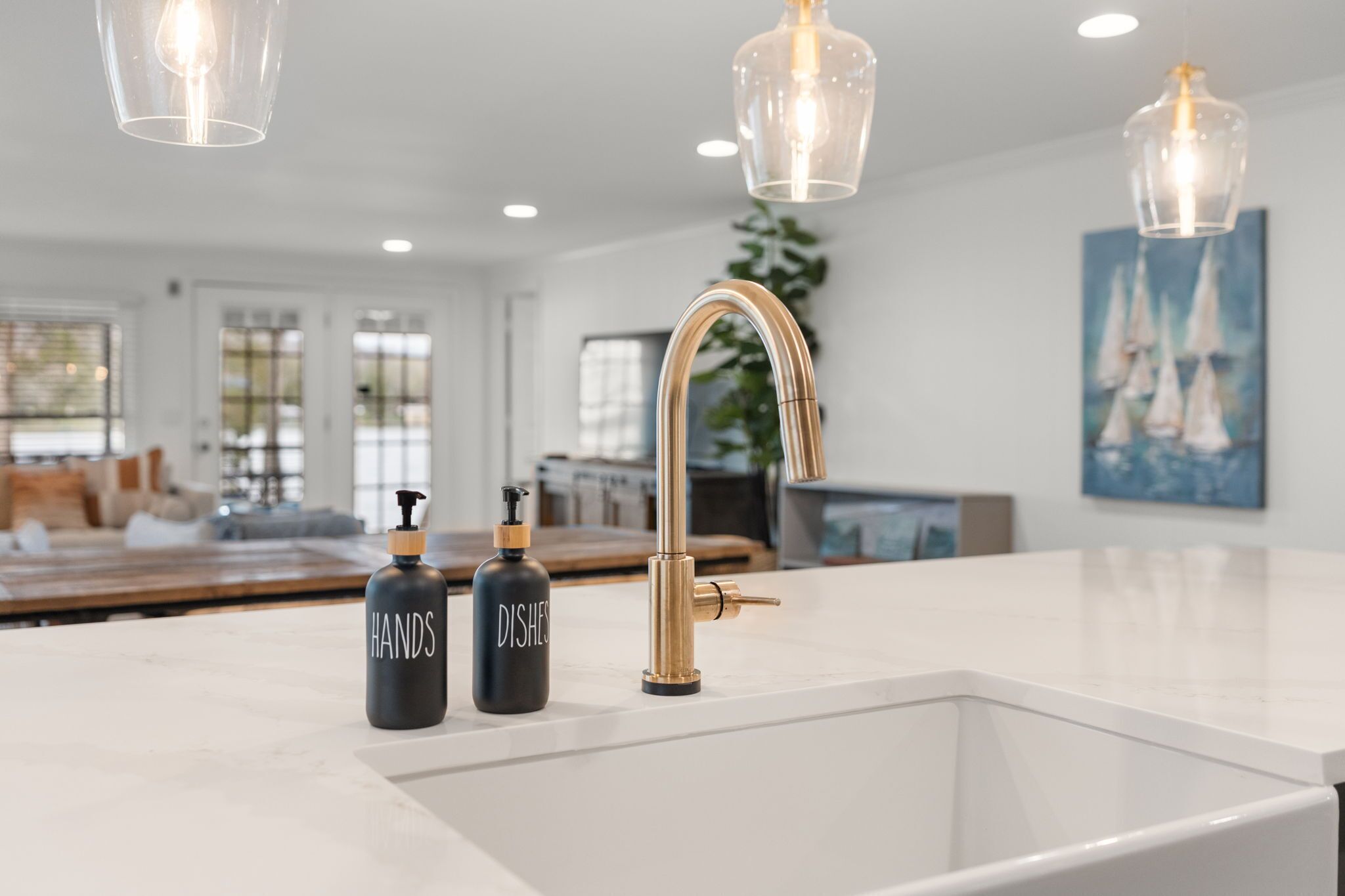 Cozy Lake Cottage in Nashville