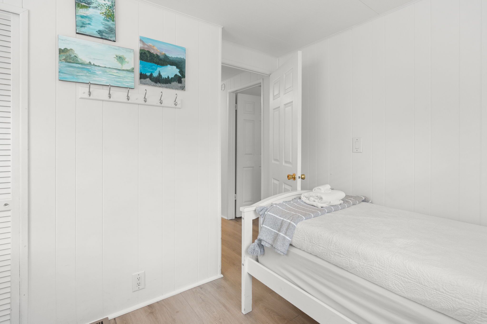 Cozy Lake Cottage in Nashville