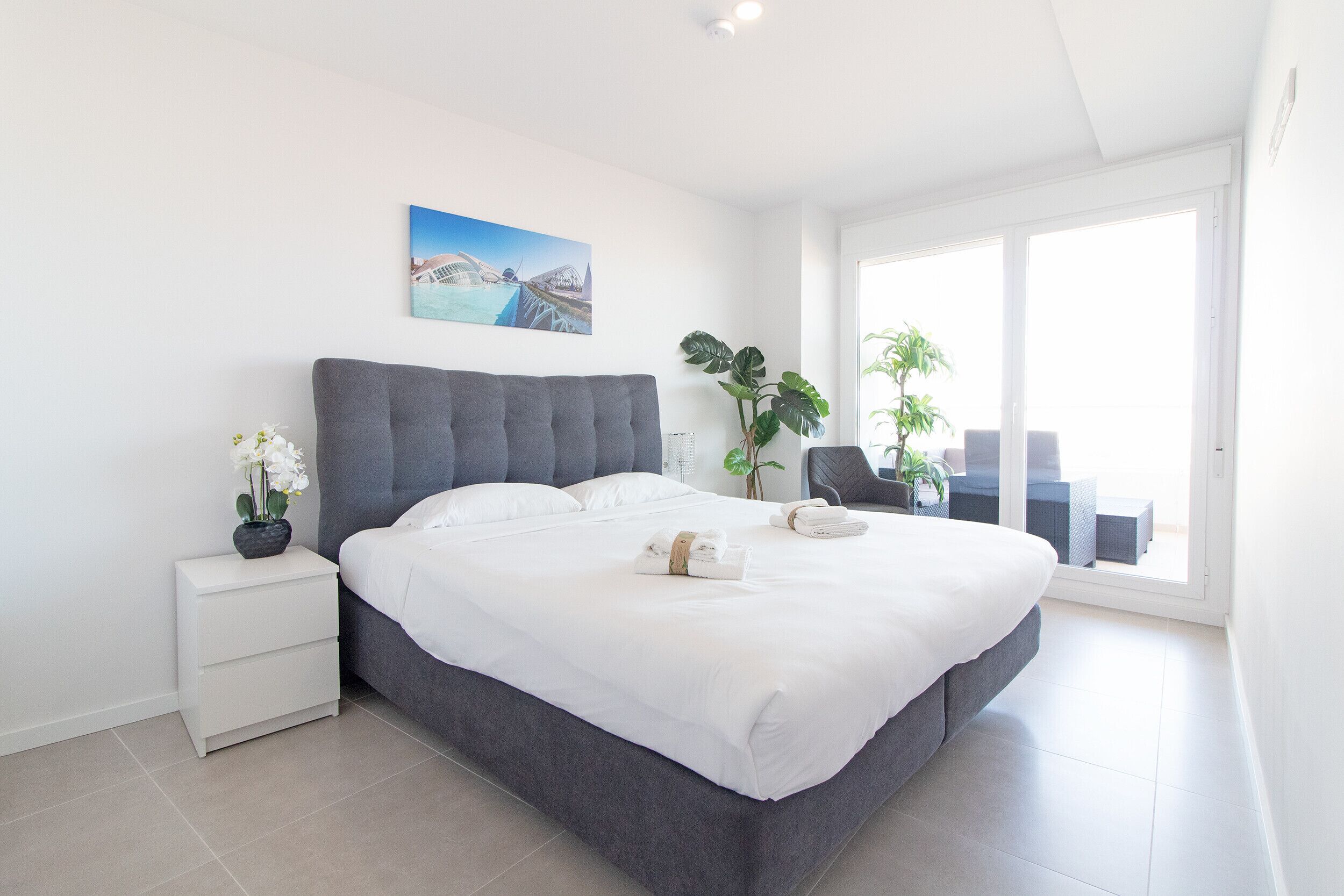 2 dormitorios, tabla de planchar con plancha, wifi gratis y ropa de cama