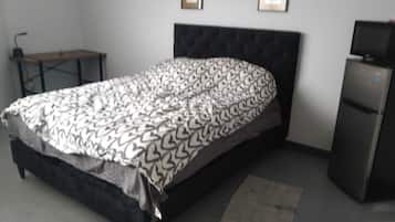 Comfort-Zimmer, barrierefrei, Nichtraucher | Individuell dekoriert, individuell eingerichtet, Schreibtisch