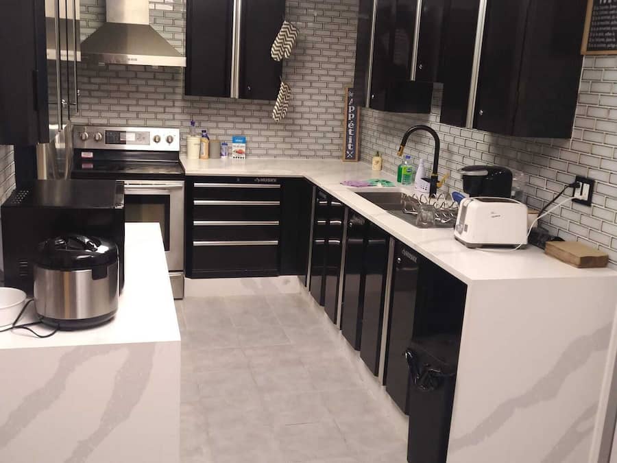 Comfort Room, Accessible, Non Smoking | Shared kitchen | Mini-fridge, microwave, cookware/dishes/utensils