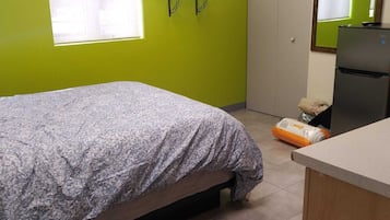 Comfort-Zimmer, barrierefrei, Nichtraucher | Individuell dekoriert, individuell eingerichtet, Schreibtisch