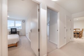 2 chambres, bureau, fer et planche à repasser, Wi-Fi gratuit