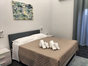 3 chambres, bureau, lit parapluie, Wi-Fi gratuit