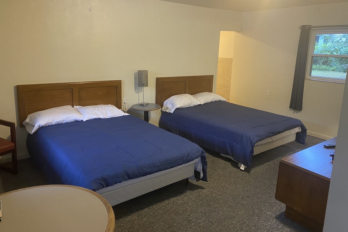 Deluxe Double Room | Down comforters, memory foam beds, free WiFi, bed sheets