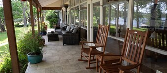 Inks Lake Open Water and Pet friendly home