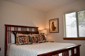 3 bedrooms, desk, iron/ironing board, travel cot