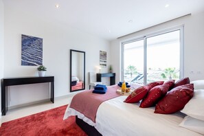 3 bedrooms, iron/ironing board, WiFi, bed sheets - CoolHouses Algarve Lagos|3 Bed Flat, outdoor/Indoor pool & SPA | Amor à Vida (Lagos)