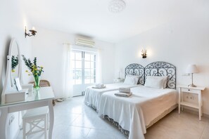 4 bedrooms, iron/ironing board, WiFi, bed sheets - CoolHouses Algarve Lagos, 4bed single-story, pool, panoramic views, Casa Fernana (Lagos)