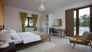 3 habitaciones, tabla de planchar con plancha y wifi gratis