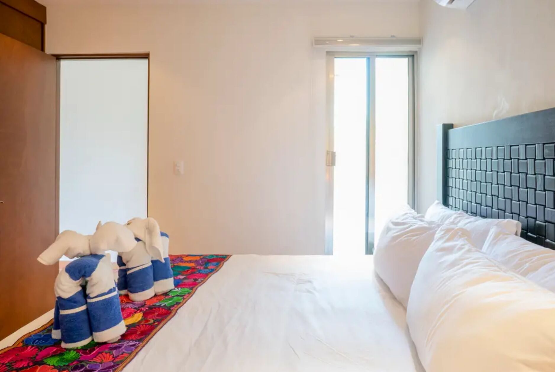 SPECIAL SEASON DISCOUNT FROM MAY 22ND - JUNE 30TH 