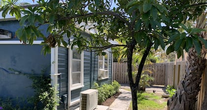 Cheerful Cottage Close to the Beach!