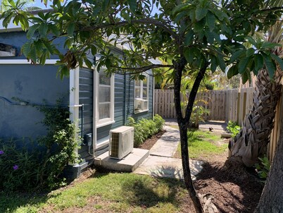 Cheerful Cottage Close to the Beach!