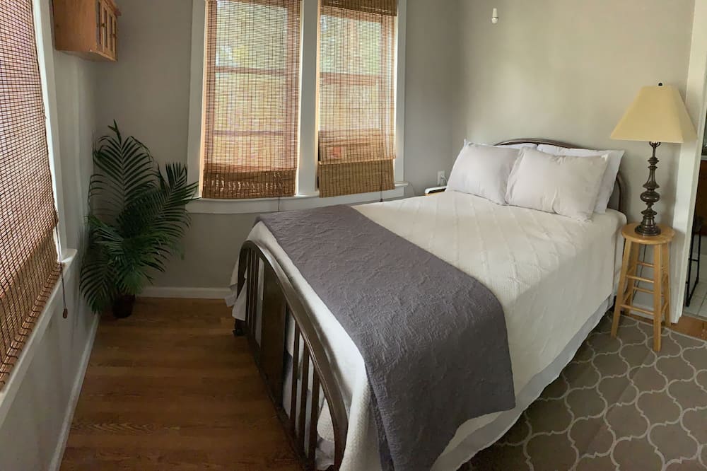 Lake Worth Cottage