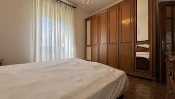 2 soverom, strykejern/-brett, wi-fi og sengetøy