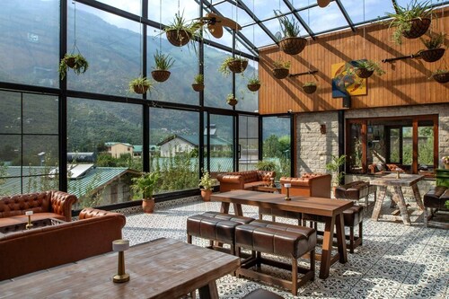 Larisa Resort Manali