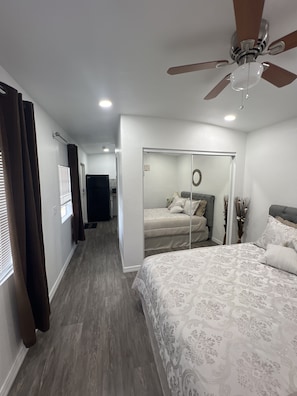 1 camera, Wi-Fi, lenzuola