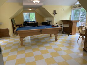 Games room - Premier Host Tetonka & Sakatah Lakes Dock, Kayaks & Lakeside Fire Pit & Gameroom (Waterville)