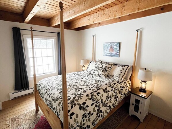 3 bedrooms, WiFi, bed sheets