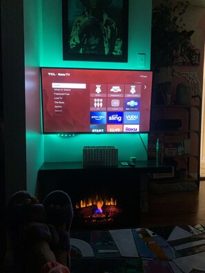 Interior - Fun Maximalist home In the heart of Seminole Heights (Tampa)