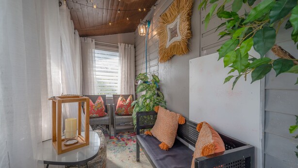 Interior - Fun Maximalist home In the heart of Seminole Heights (Tampa)