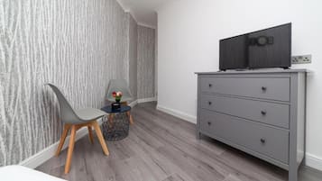 Kamar Double Standar | 1 kamar tidur, setrika/meja setrika, Wi-Fi gratis, dan seprai linen