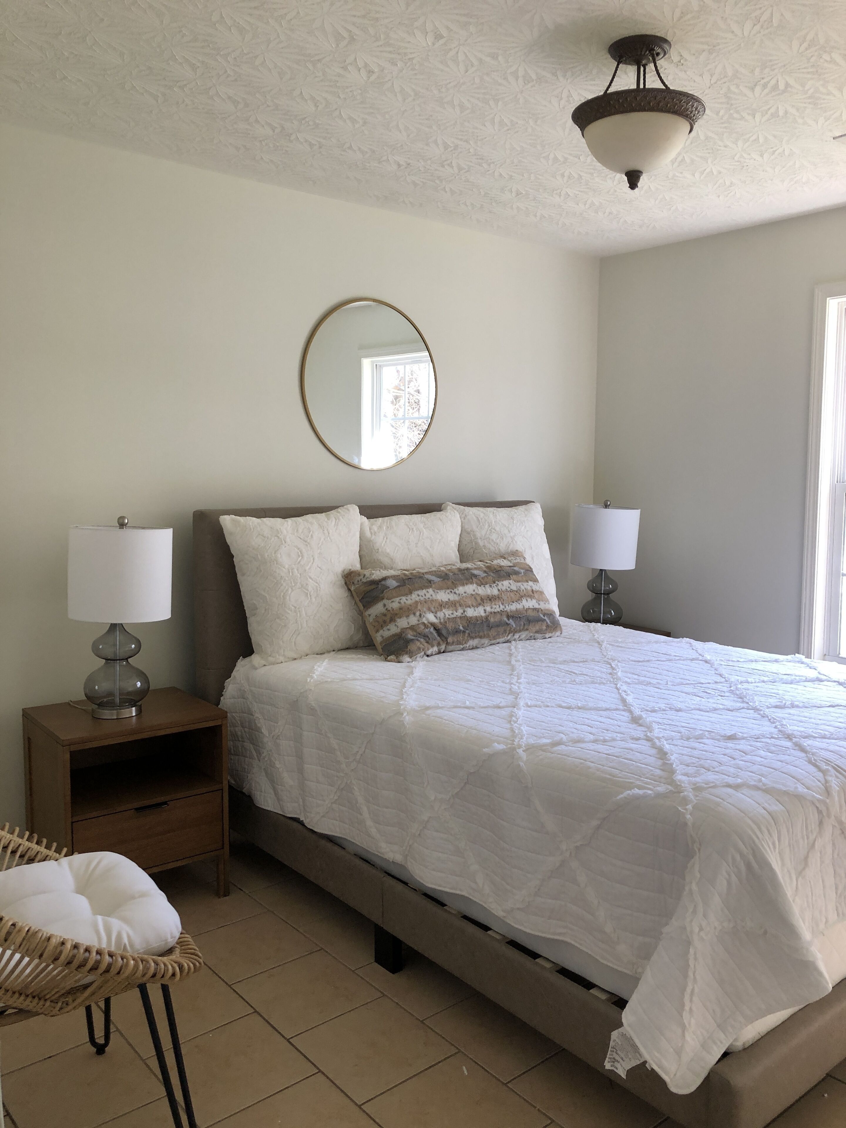 Kentucky Bourbon and Horses Historic Versailles 