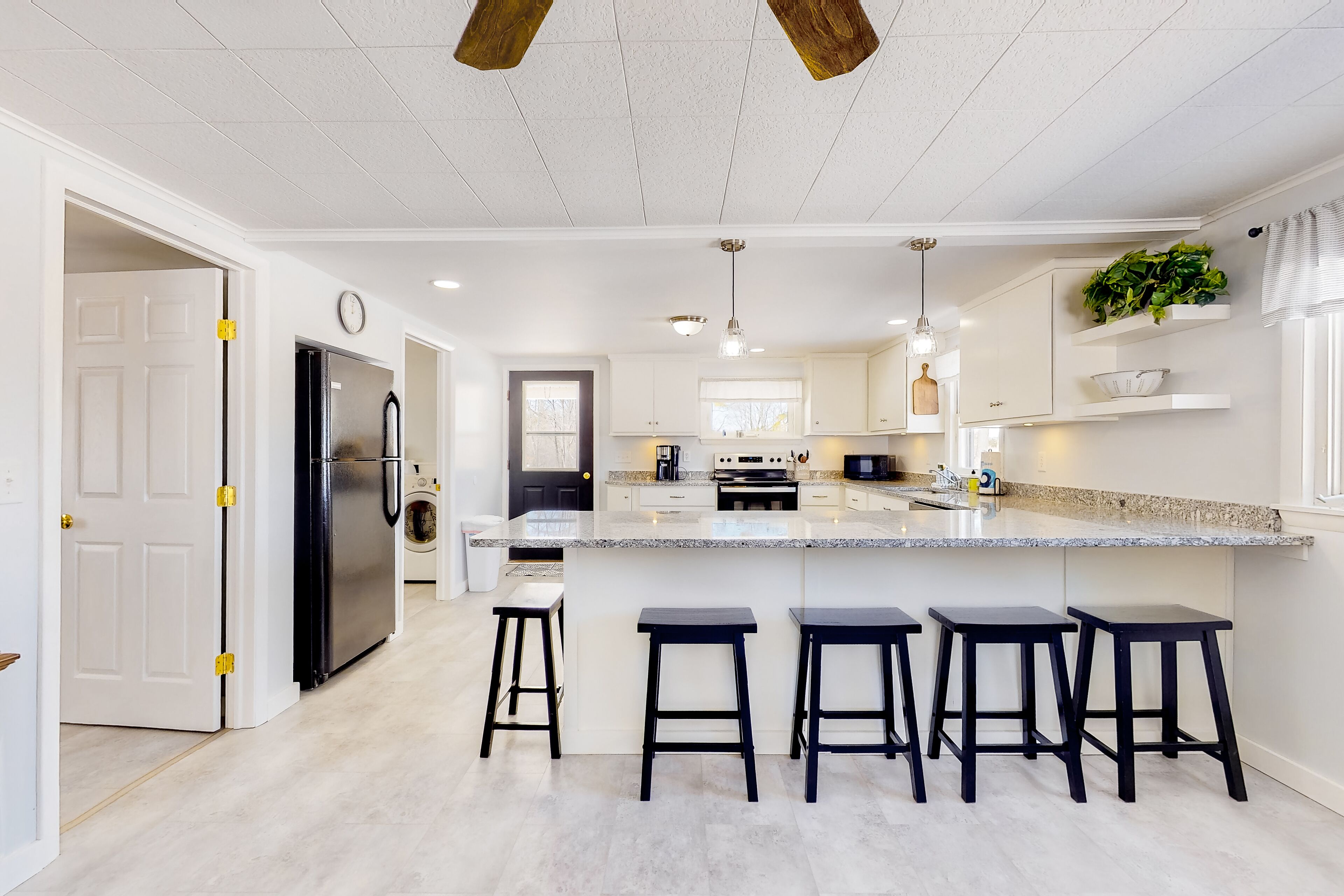 Inviting home with firepit, fast WiFi, skiing, full kitchen, & W/D