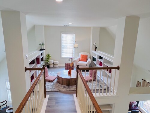 4 BR home quiet and peaceful