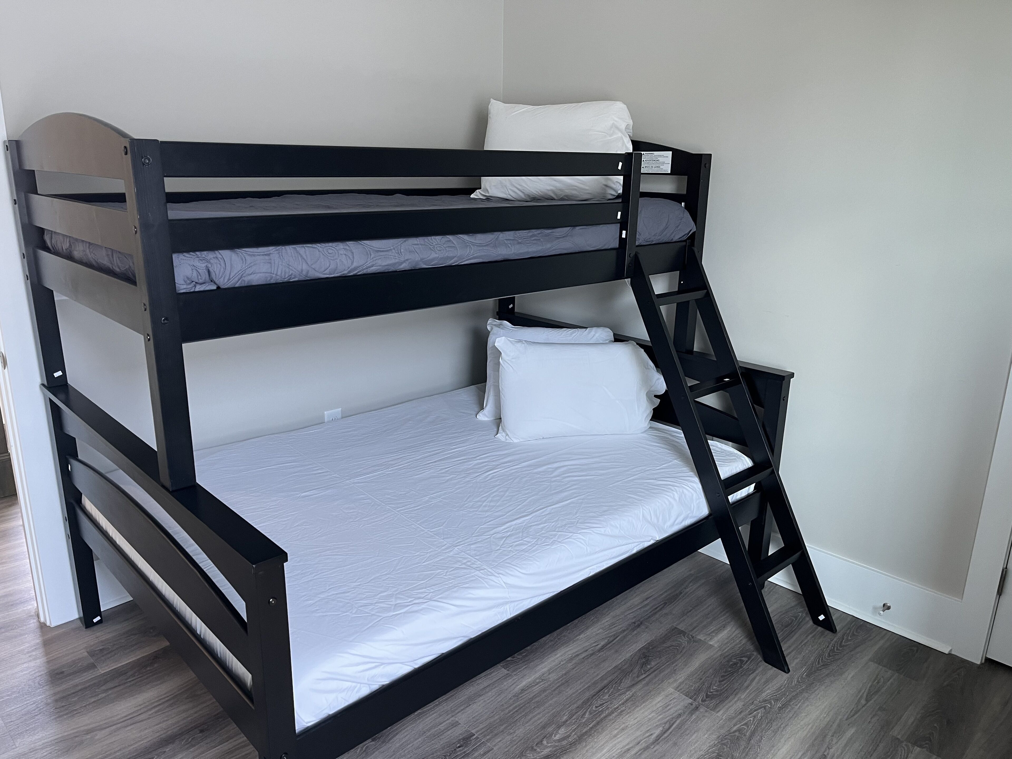 Garden City Big Blue House Escape!