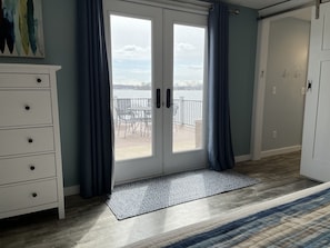 4 habitaciones, tabla de planchar con plancha y wifi gratis