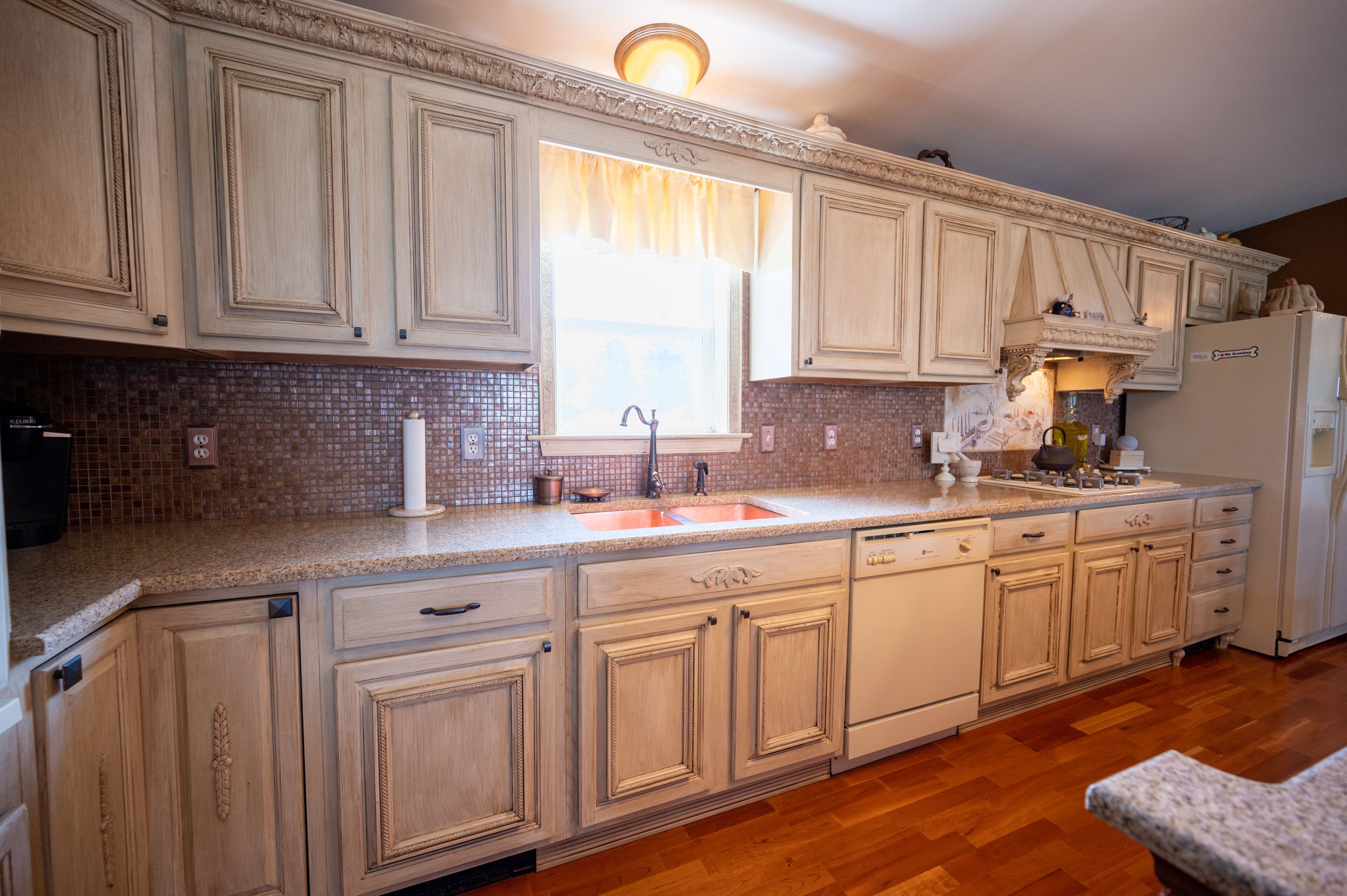 Private Upstate Estate - Pool, Hot Tub, Pond, Amazing Fall Leaf Peeping Views!