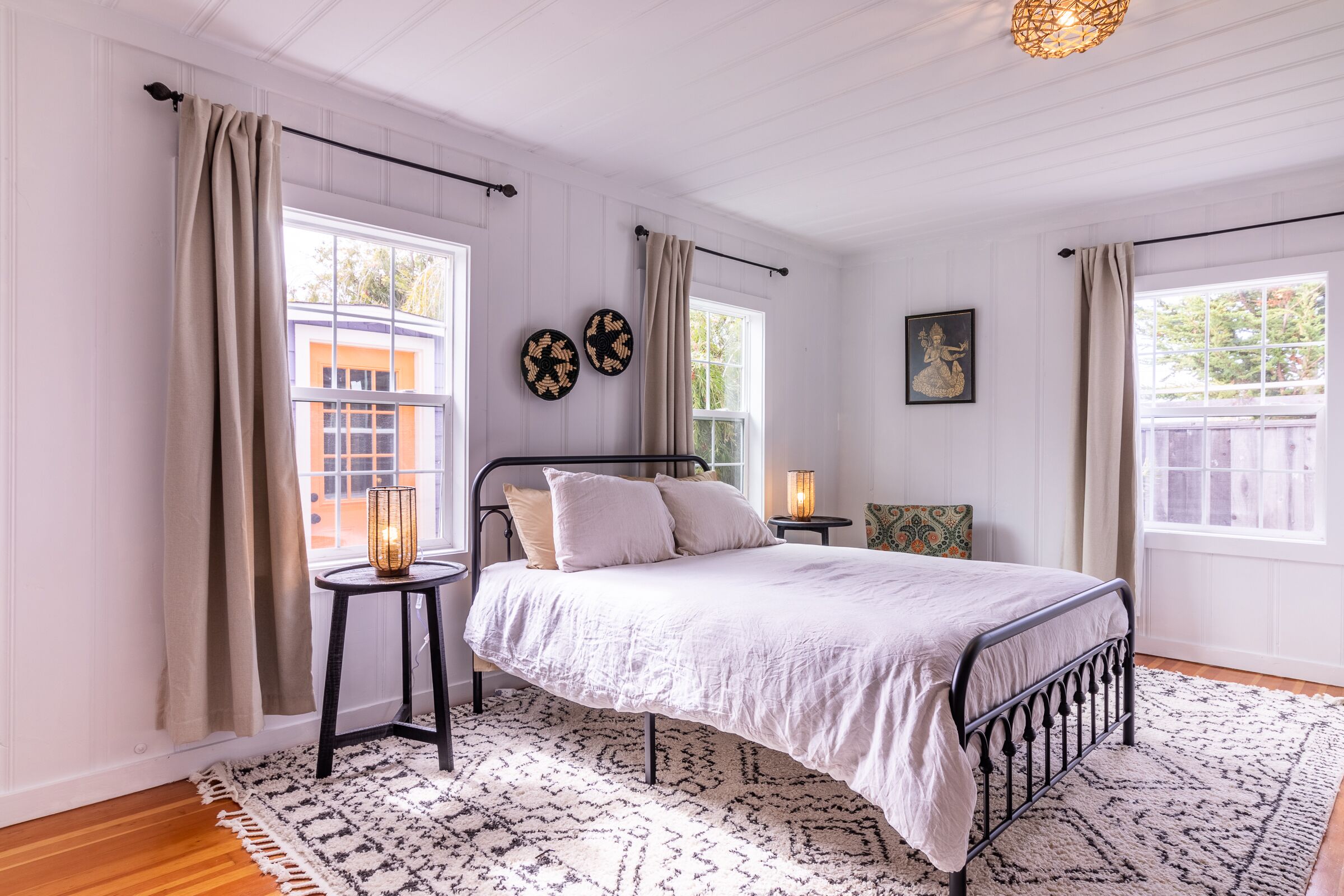 3 bedrooms, iron/ironing board, free WiFi, bed sheets