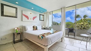1 bedroom, desk, iron/ironing board, free WiFi - Ocean View Queen Studio with Balcony at the Waikiki Grand Hotel® 309 (Honolulu)