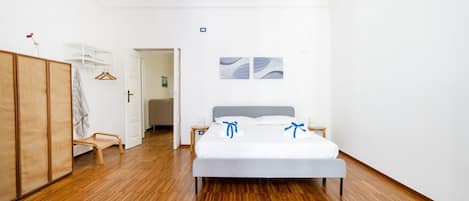 2 chambres, fer et planche Ă repasser, accĂšs Ă Internet, literie fournie