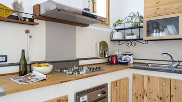 Ofen, Herdplatte, Toaster, Kochgeschirr/Geschirr/Besteck