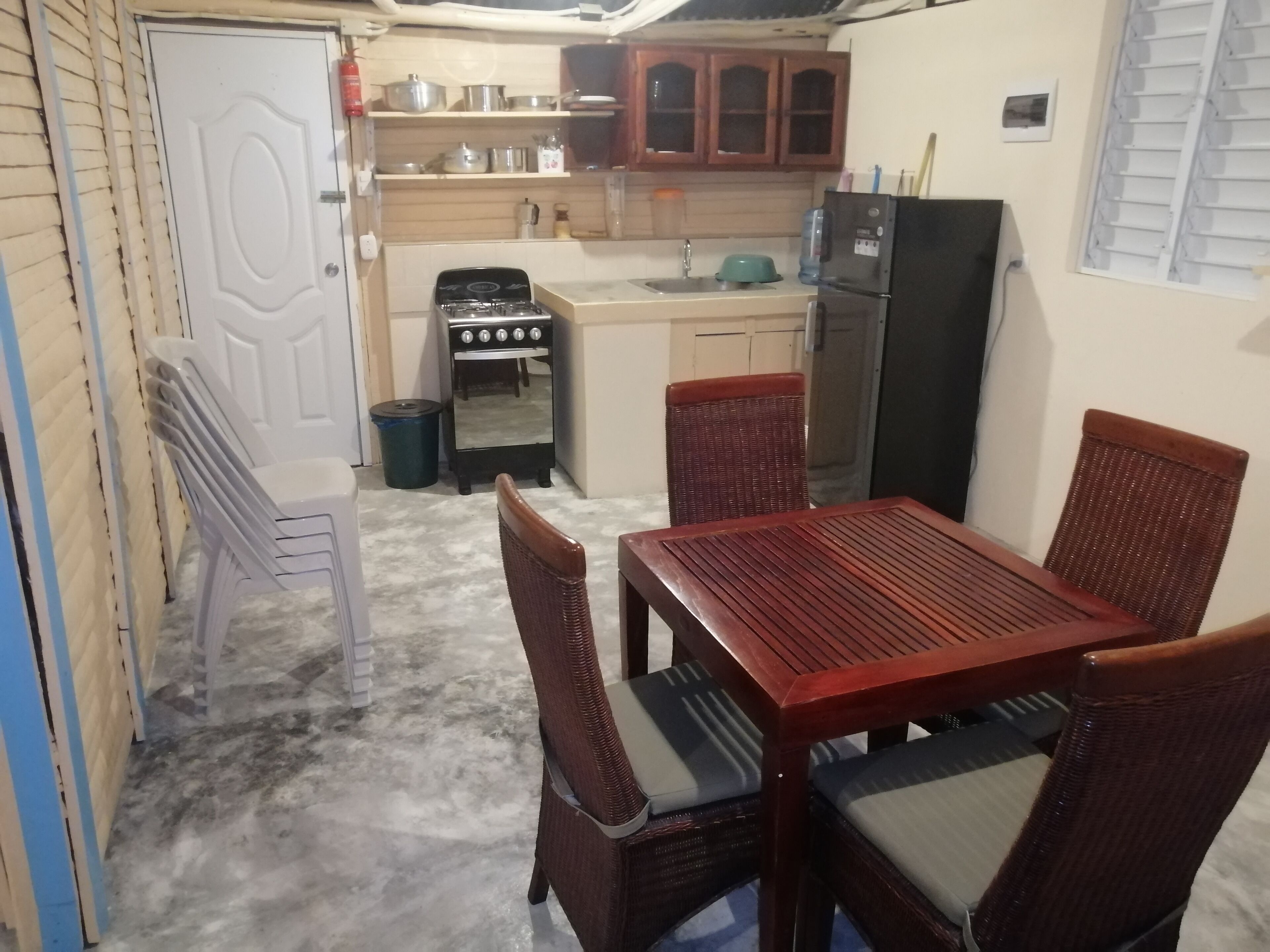 Romantic House, Private Pool, Courtyard Area | Private kitchen | Fridge, microwave, oven, stovetop