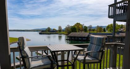 Southern Escape @ Bernards Landing w/ Kayaks