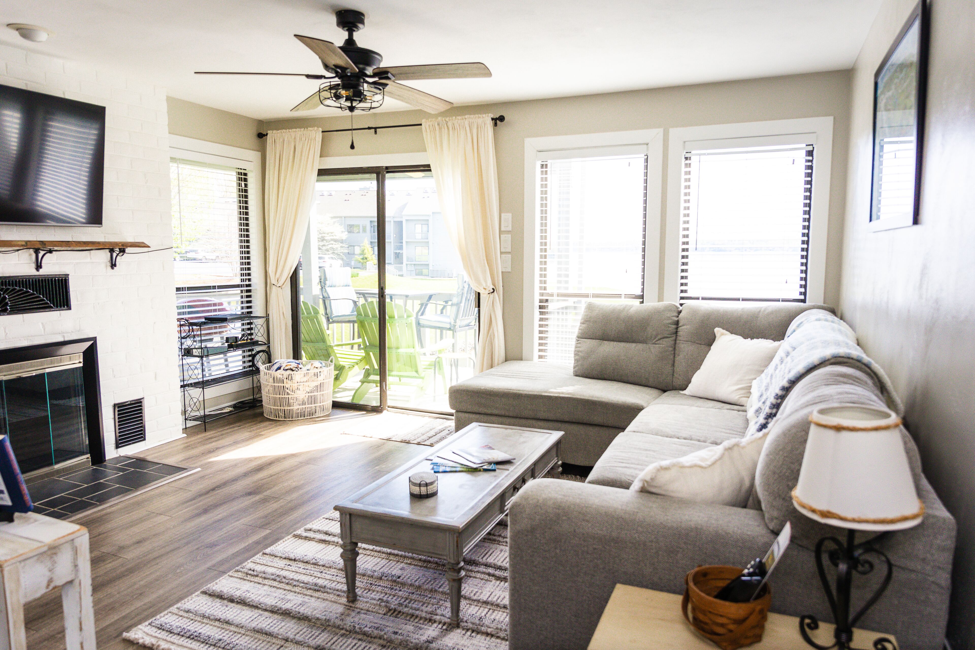 Southern Escape @ Bernards Landing w/ Kayaks