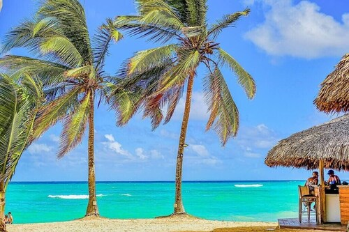 Beach Villa Jade with private Pool, Jacuzzi and Maid