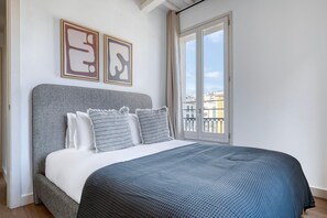 2 chambres, fer et planche à repasser, Wi-Fi, draps fournis