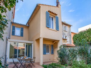 Outdoor dining - Maison Castel - Welkeys (Toulon)